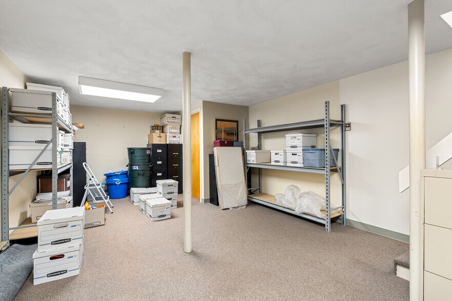 More Photos Of 1074 Massachusetts Ave, Arlington Office For Sale