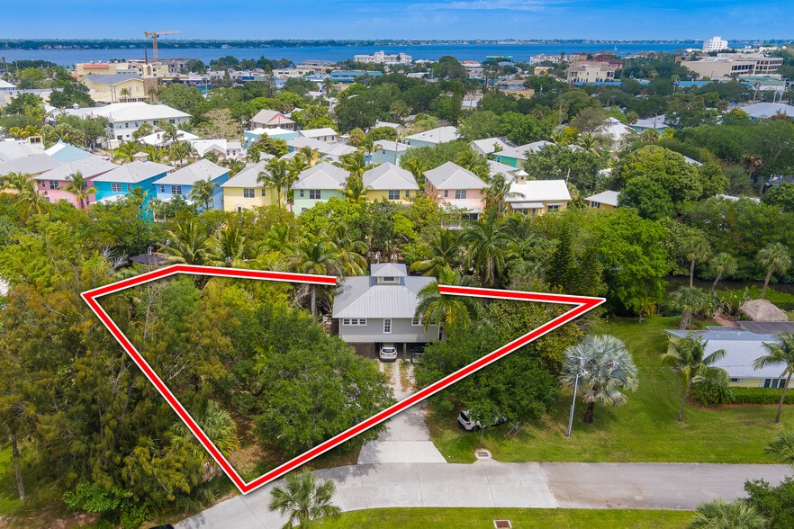 More Photos Of 201 Sw 6th St, Stuart Office For Sale