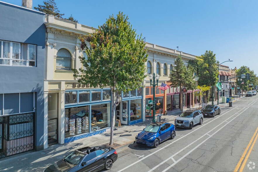 Primary Photo Of 1336-1364 Park St, Alameda General Retail For Lease