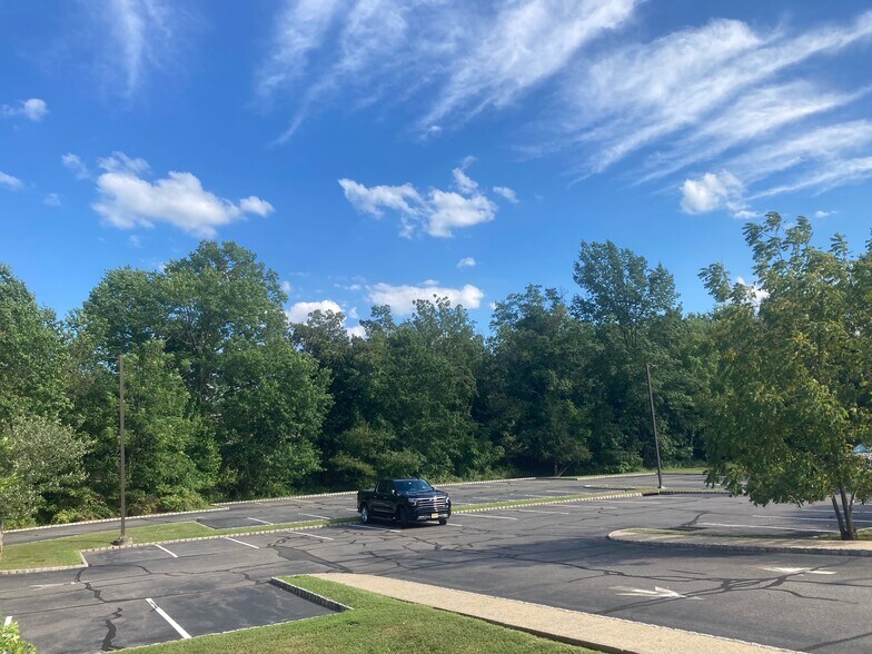 More Photos Of 260 US Highway 202/31, Flemington Office For Sale
