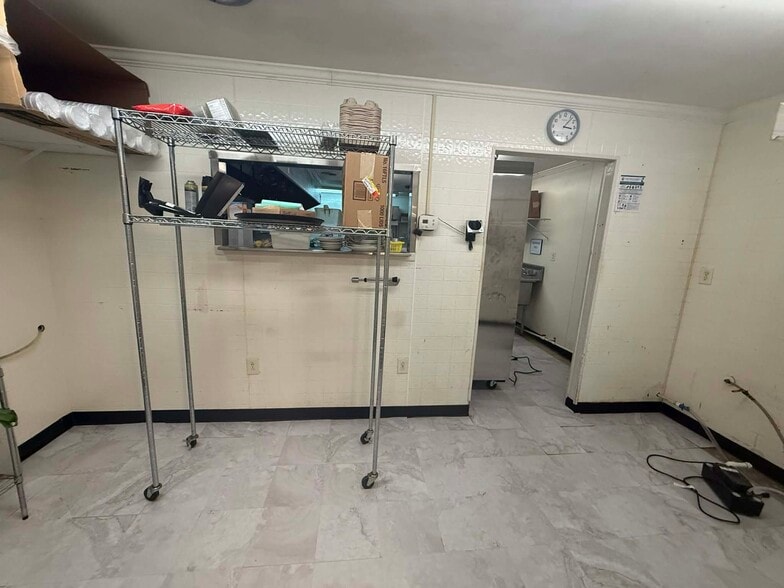 More Photos Of 8063 Old US 421, Lillington Restaurant For Sale