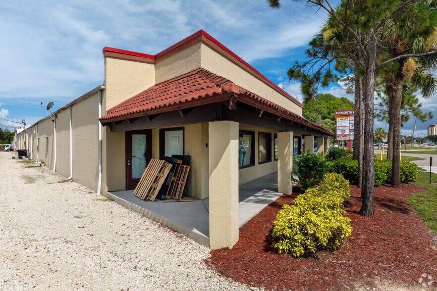More Photos Of 15250 S US 41/ Tamiami Trl, Fort Myers Unknown For Lease