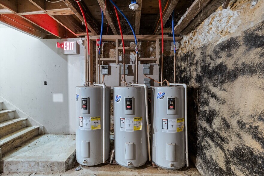 More Photos Of 3301-3303 N 16th St, Philadelphia Apartments For Sale