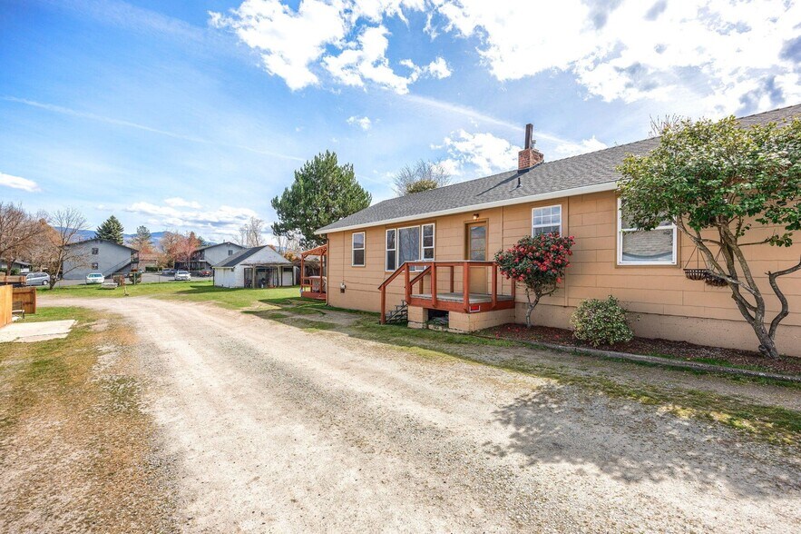 More Photos Of 128 S Mountain Ave, Ashland Apartments For Sale