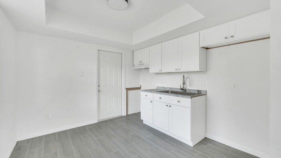 More Photos Of 3883 Park Ln, West Palm Beach Multifamily For Sale