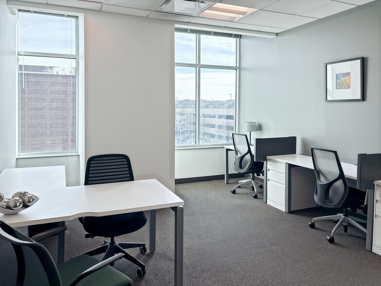 More Photos Of 2111-2283 S 67th St, Omaha Coworking Space