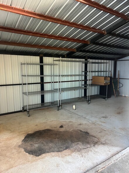 More Photos Of 10811 NE 23rd St, Spencer Restaurant For Lease