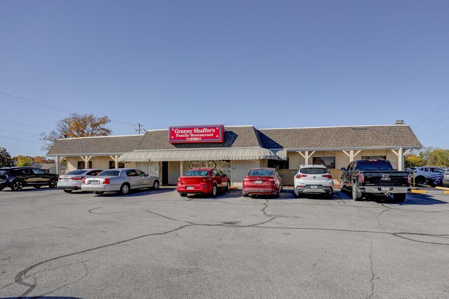 Primary Photo Of 2728 N Range Line Rd, Joplin Restaurant For Sale