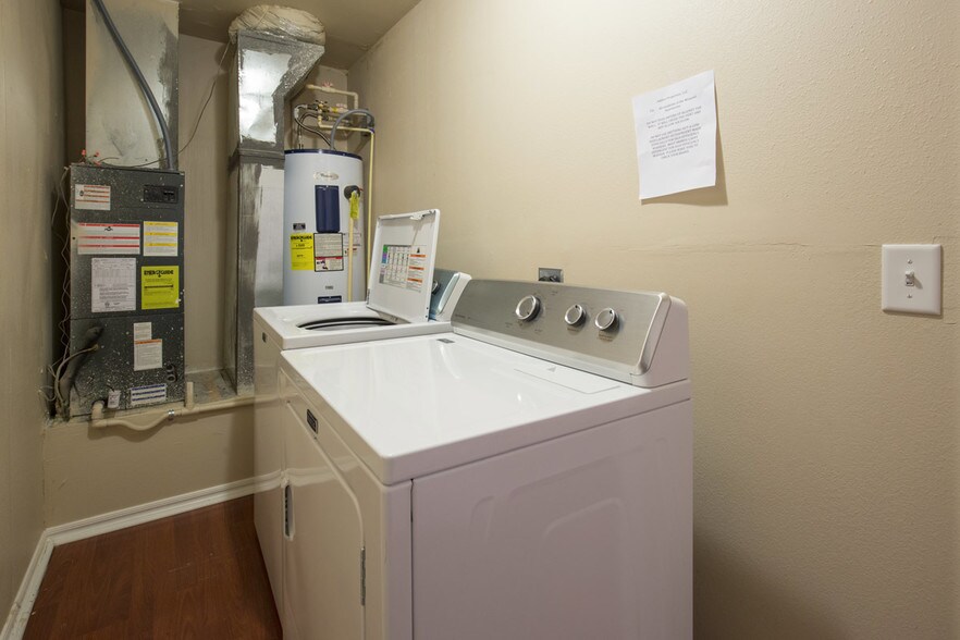 More Photos Of 715 Monnett Ave, Norman Apartments For Sale