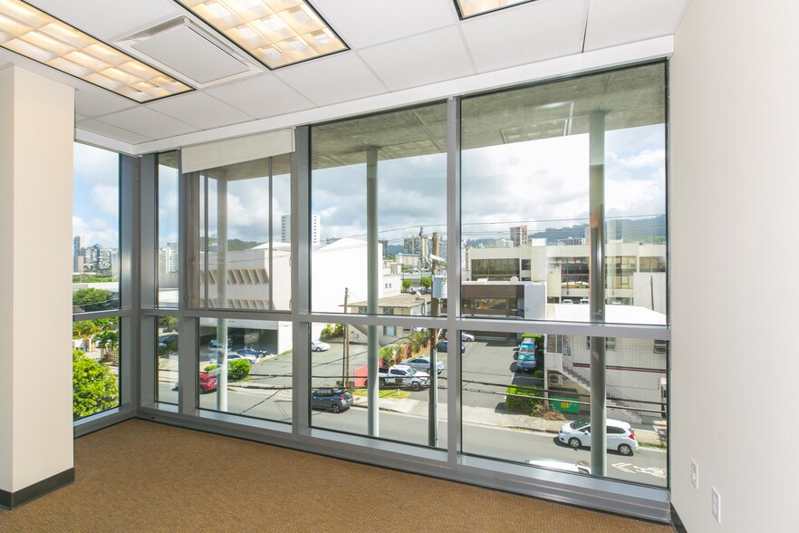 More Photos Of 1314 S king St, Honolulu Medical For Lease