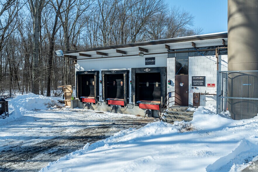 More Photos Of 150 Knotter Dr, Cheshire Manufacturing For Sale