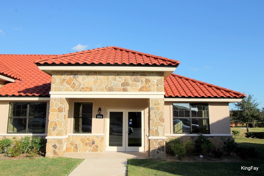 More Photos Of 4502 Riverstone Blvd, Missouri City Office For Lease