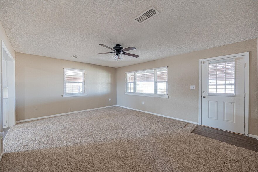 More Photos Of 1405 Garden City Hwy, Midland Office Residential For Sale