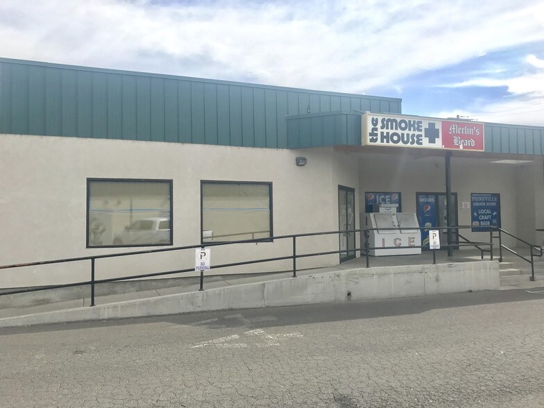 More Photos Of 1350-1370 NE 3rd St, Prineville Storefront Retail Office For Lease