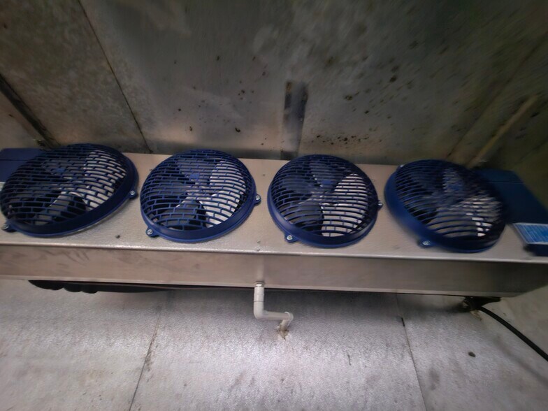 More Photos Of 2324 Two Notch Rd, Columbia Freestanding For Sale