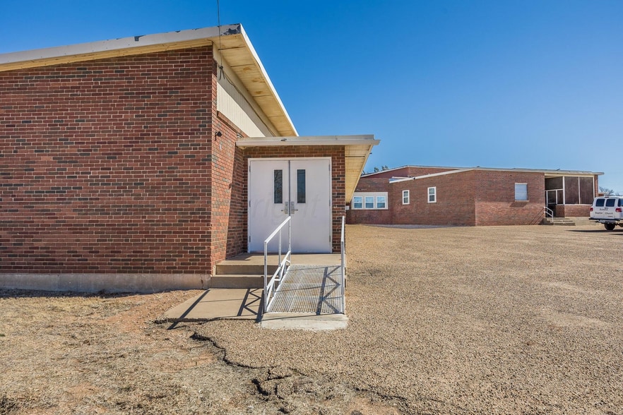 More Photos Of 2800 NW 9th St, Amarillo Schools For Sale
