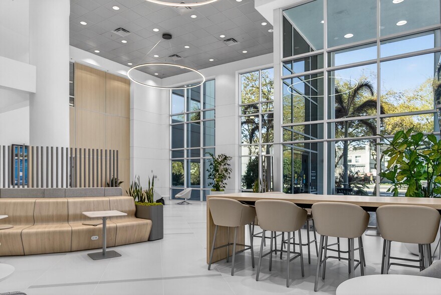 More Photos Of 220 E Central Pky, Altamonte Springs Unknown For Lease