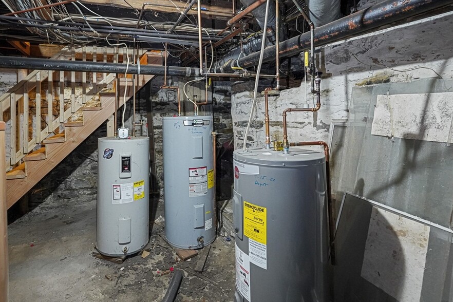 More Photos Of 308 Main St, Oxford Apartments For Sale