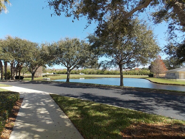 More Photos Of 8240 Devereux Dr, Melbourne Unknown For Lease