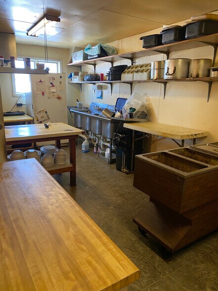 More Photos Of E2578 County Rd S, Casco Bar For Sale