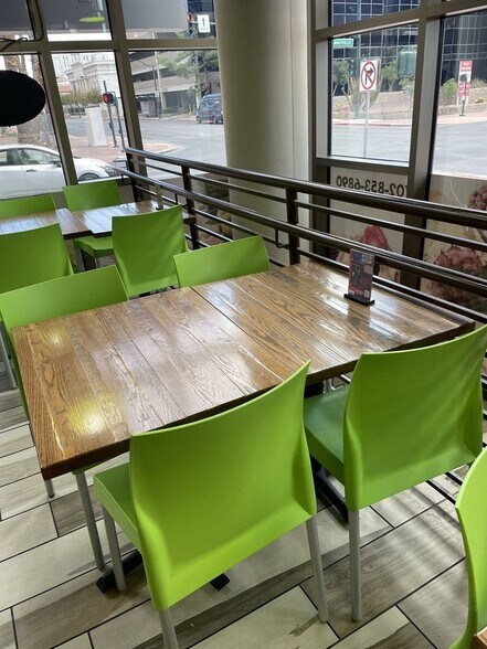 More Photos Of 353 E Bonneville Ave, Las Vegas Apartments For Lease