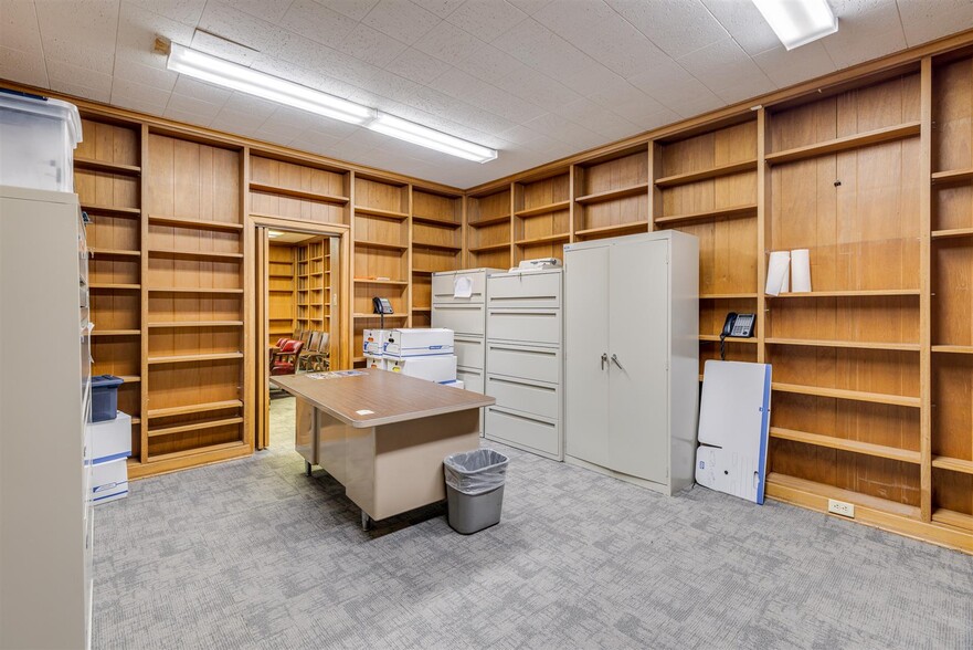 More Photos Of 1504 Stubbs Ave, Monroe Office For Sale