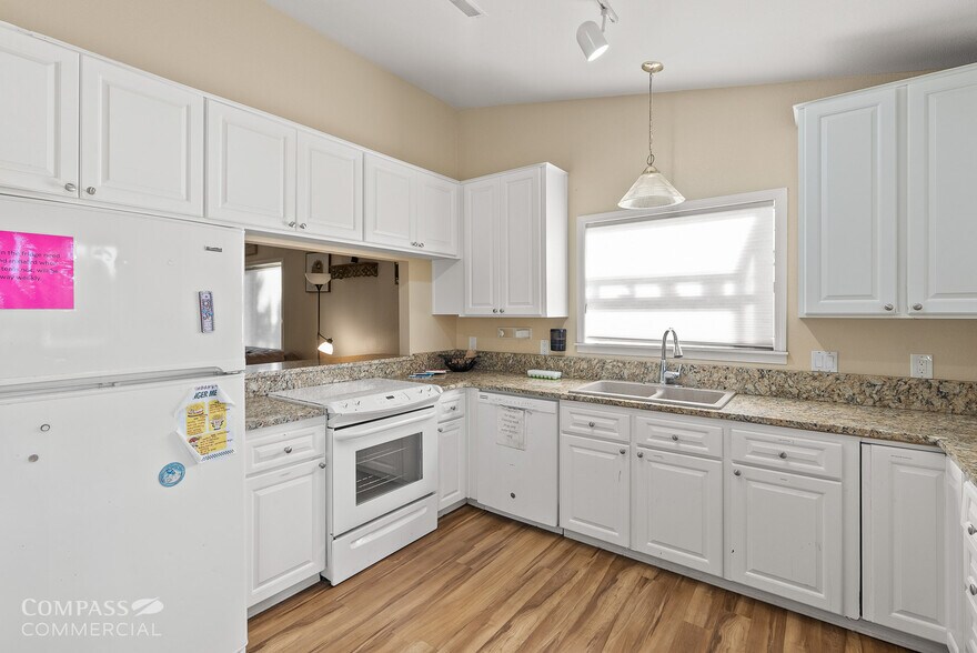 More Photos Of , Bend Unknown For Sale