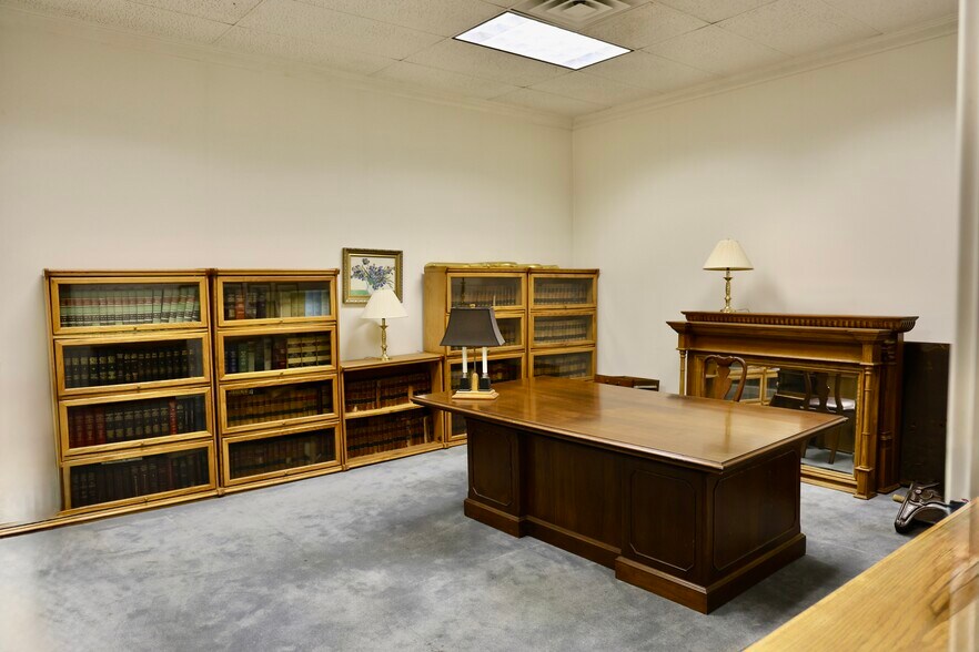 More Photos Of 124-128 E Morgan St, Martinsville Storefront Retail Office For Sale