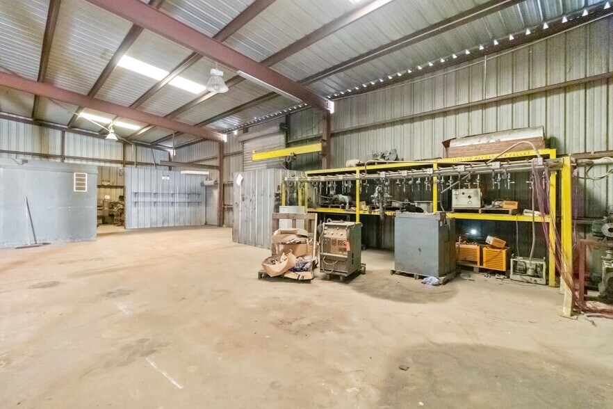 More Photos Of 17301 E FM 1097 Rd, Willis Storefront Retail Office For Sale