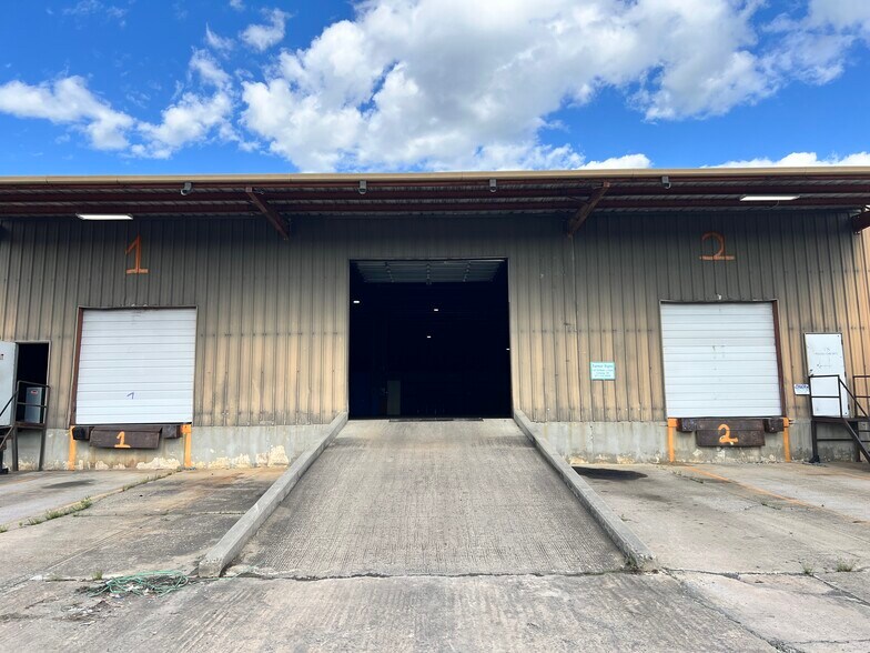 More Photos Of 1230 William J Clark Dr, Conway Warehouse For Lease