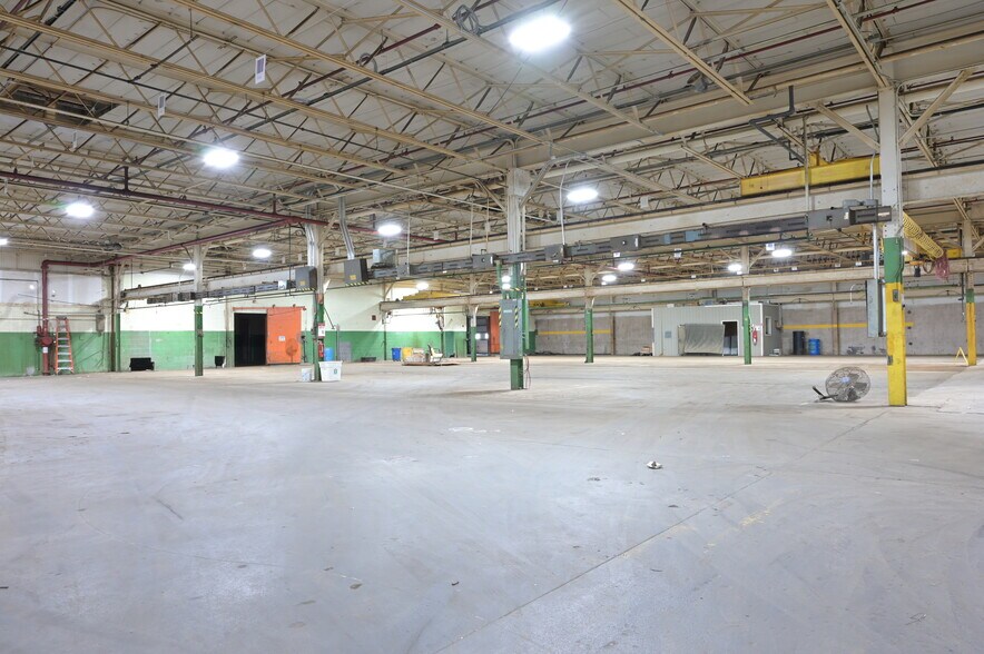 More Photos Of 101 N Main St, Athens Manufacturing For Lease