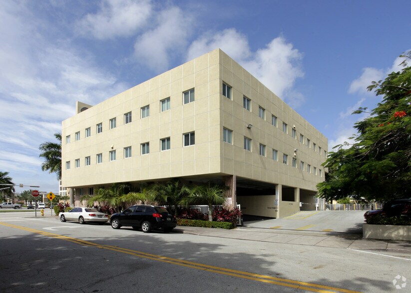 More Photos Of 770 Ponce de Leon Blvd, Coral Gables Office For Lease