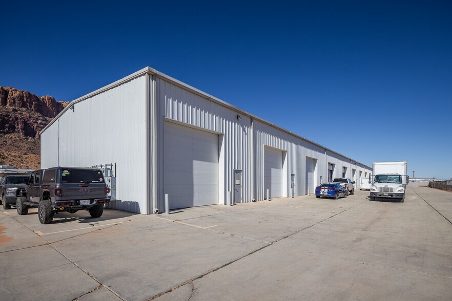 More Photos Of 11850 S Highway 191, Moab Warehouse For Sale