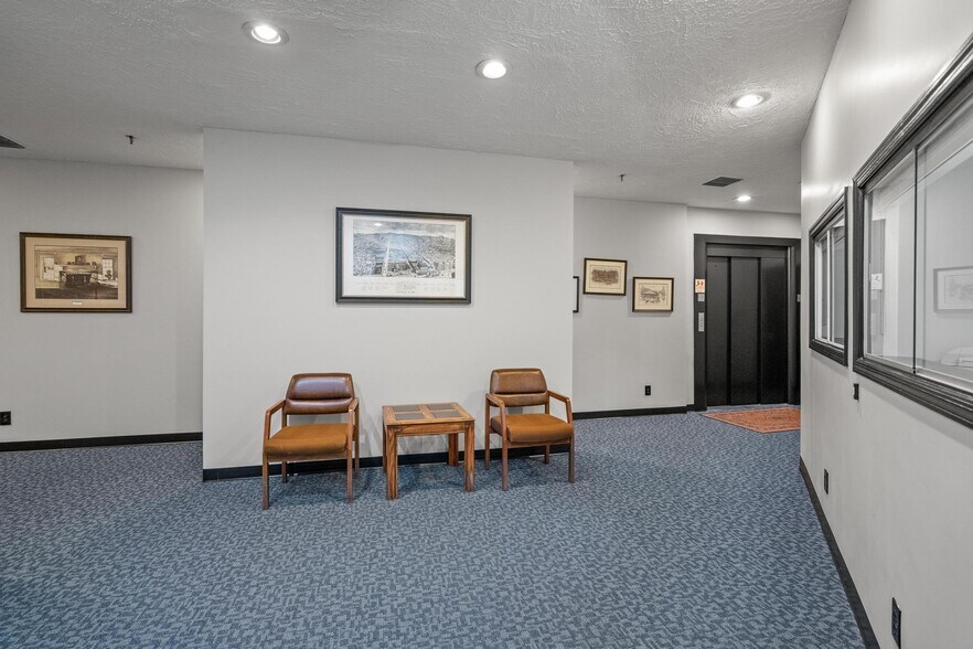 More Photos Of 817 Main St, Cincinnati Coworking Space