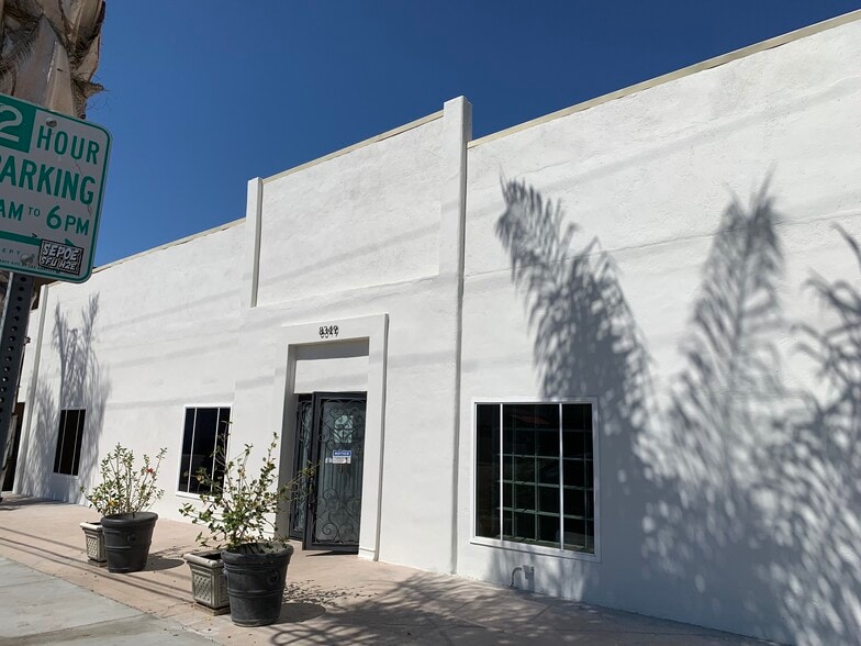 More Photos Of 8349 Reseda Blvd, Northridge Office For Sale