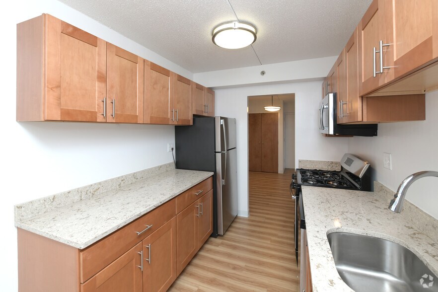 More Photos Of 1371 Beacon St, Brookline Apartments For Lease