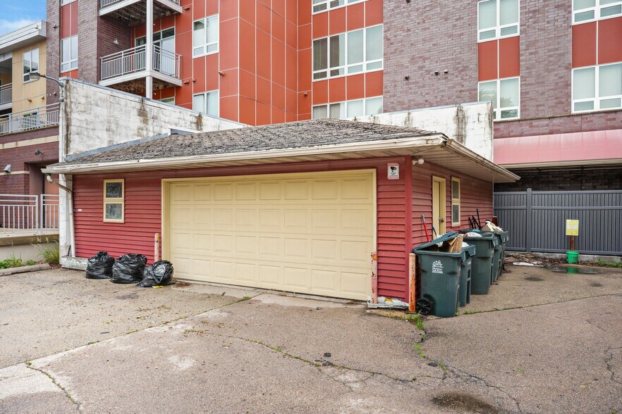 More Photos Of 516 S Park St, Madison Apartments For Sale