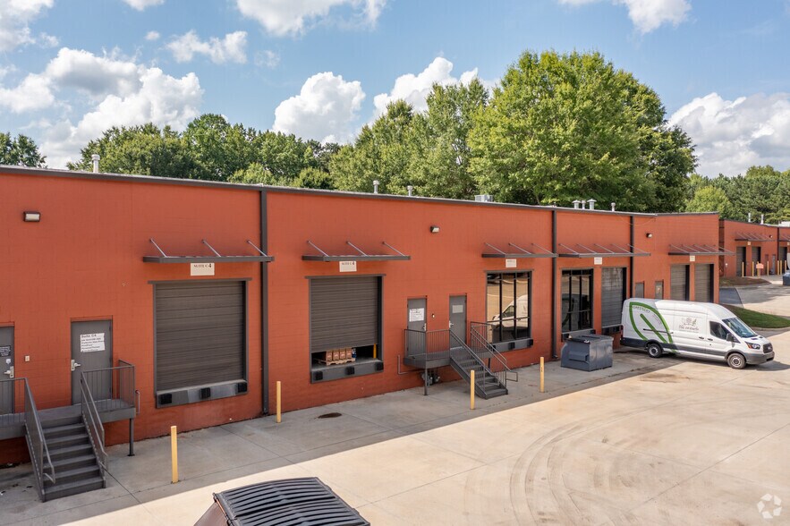 More Photos Of 6835 Shiloh Rd E, Alpharetta Distribution For Lease