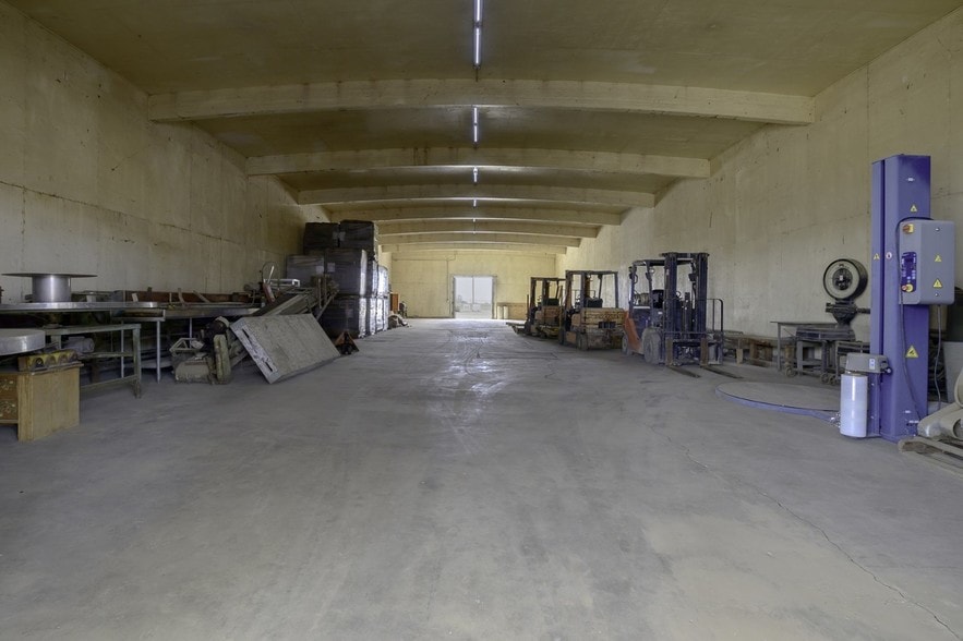 More Photos Of 8008 W Shields Ave, Fresno Food Processing For Sale