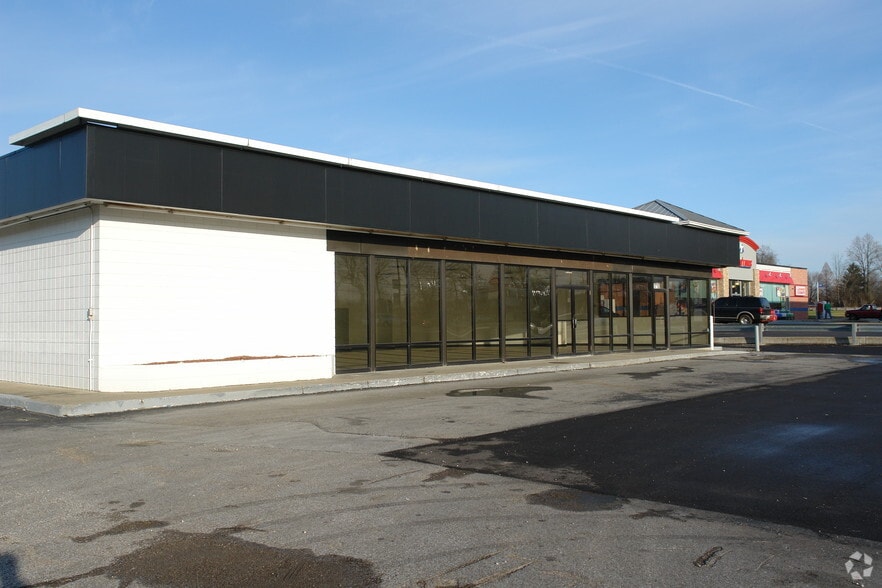 More Photos Of 11710 Dixie Hwy, Louisville Freestanding For Sale