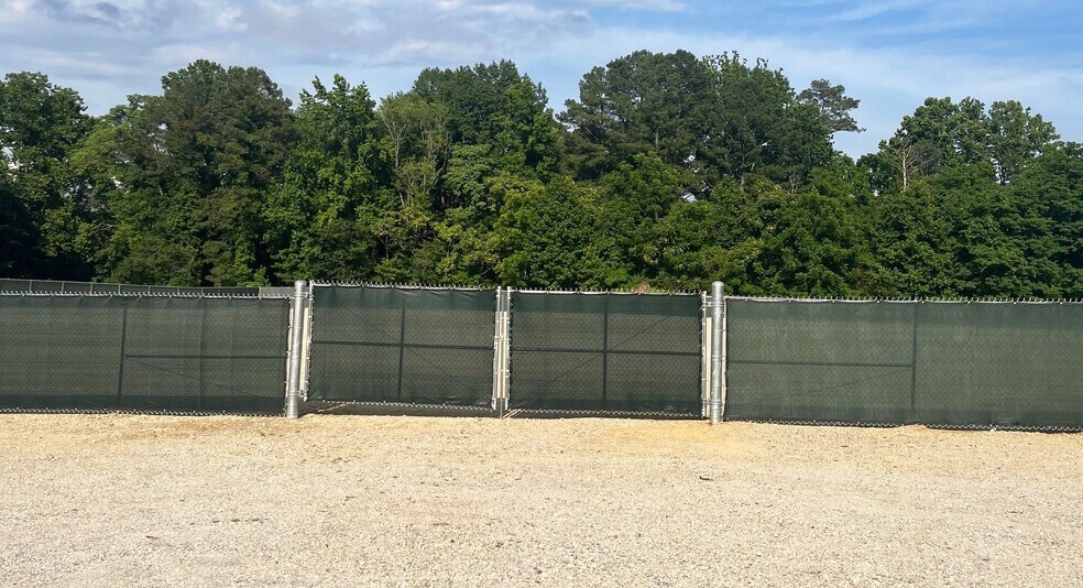 More Photos Of 7734 Cokes Ln, Toano Land For Lease