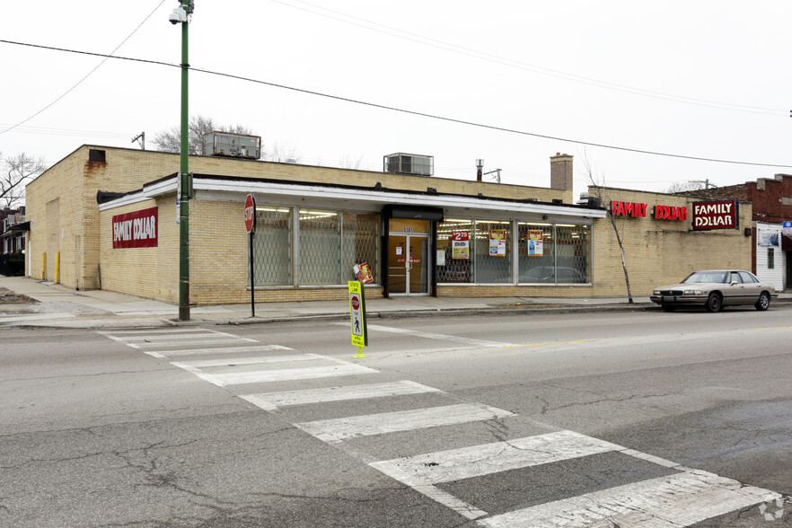 Primary Photo Of 5101 W Division St, Chicago Storefront For Sale