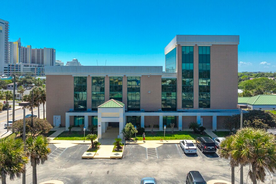 More Photos Of 501 N Grandview Ave, Daytona Beach Medical For Sale