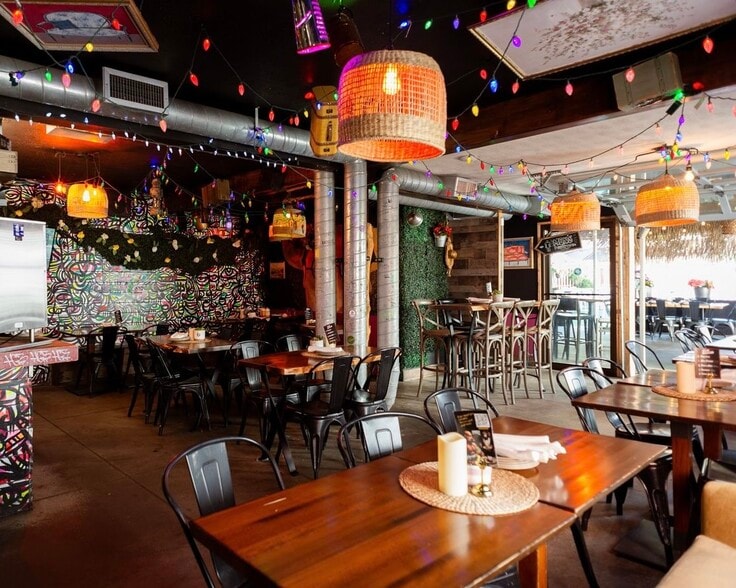 More Photos Of 12906 Madison Ave, Lakewood Restaurant For Lease