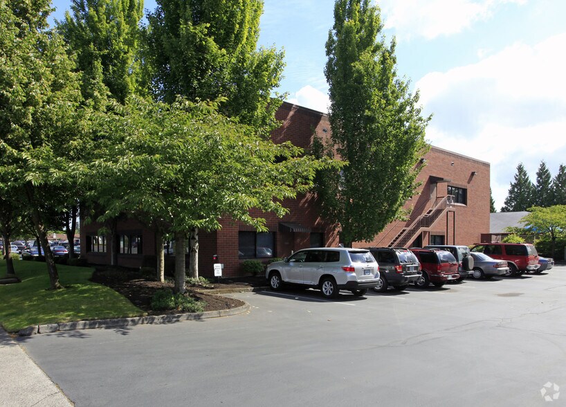 More Photos Of 2150 NE Division St, Gresham Medical For Lease