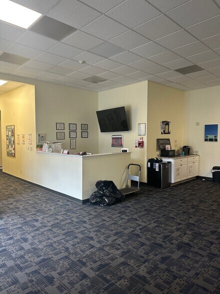 More Photos Of 144-150 Main St, Lockport Freestanding For Lease