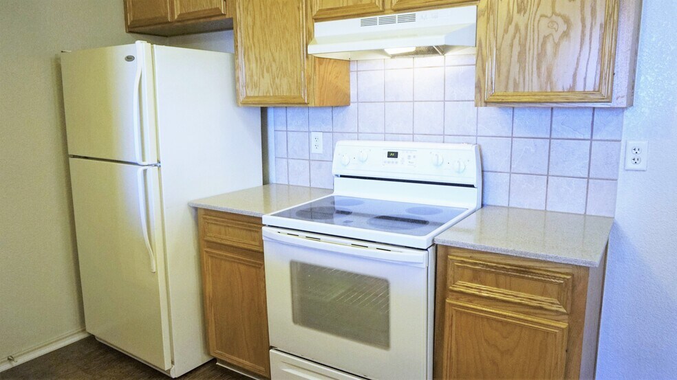 More Photos Of 411 E Central Texas Expy, Killeen Apartments For Sale