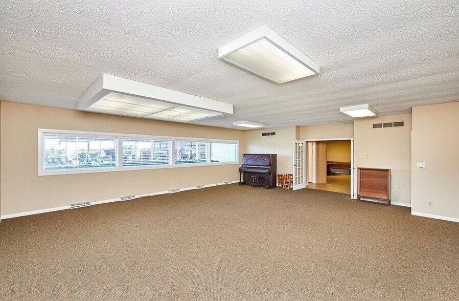 More Photos Of 22952 141st Dr, Bouton Religious Facility For Sale