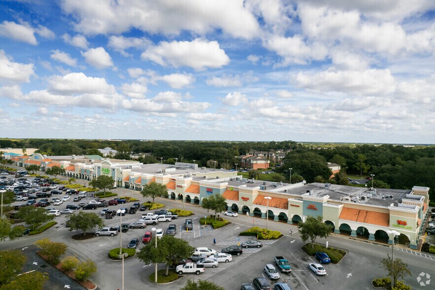 More Photos Of 2202 James L Redman Pky, Plant City General Retail For Lease