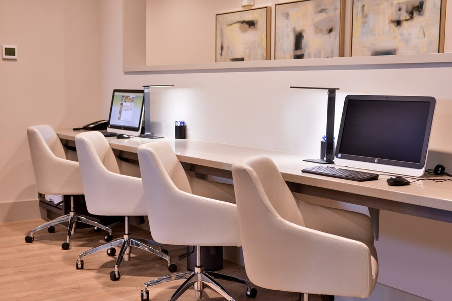 More Photos Of 1549 Westborough Dr, Katy Hotel For Sale